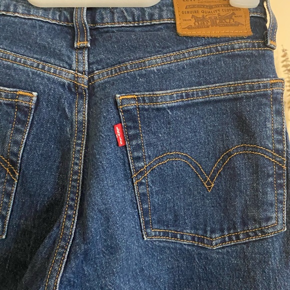 Levi’s wedgie straight jeans raw hem NWT 27 - Picture 7 of 16